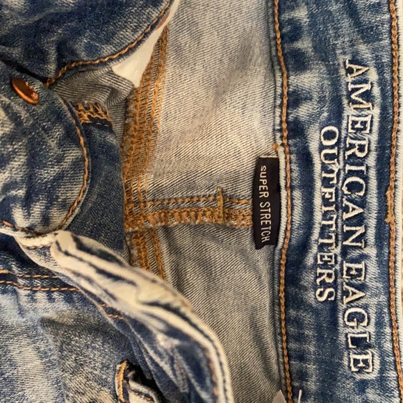 American Eagle MIDI Super Stretch Shorts - Picture 2 of 4